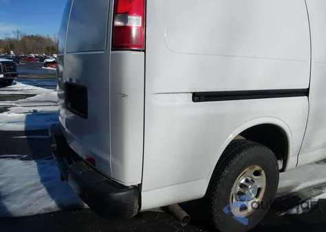 2017 Chevrolet Express 2500 Work Van from USA, damaged, VIN 1GCWGAFF2H1273647